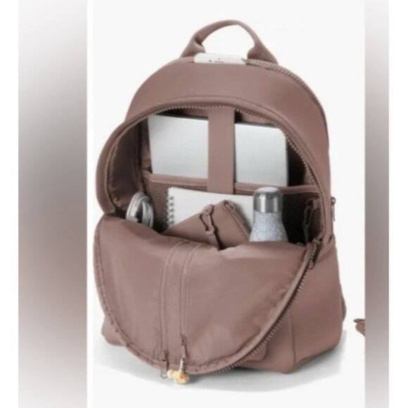 Dange Dover Dakota Medium Neoprene Backpack - Picture 4 of 9